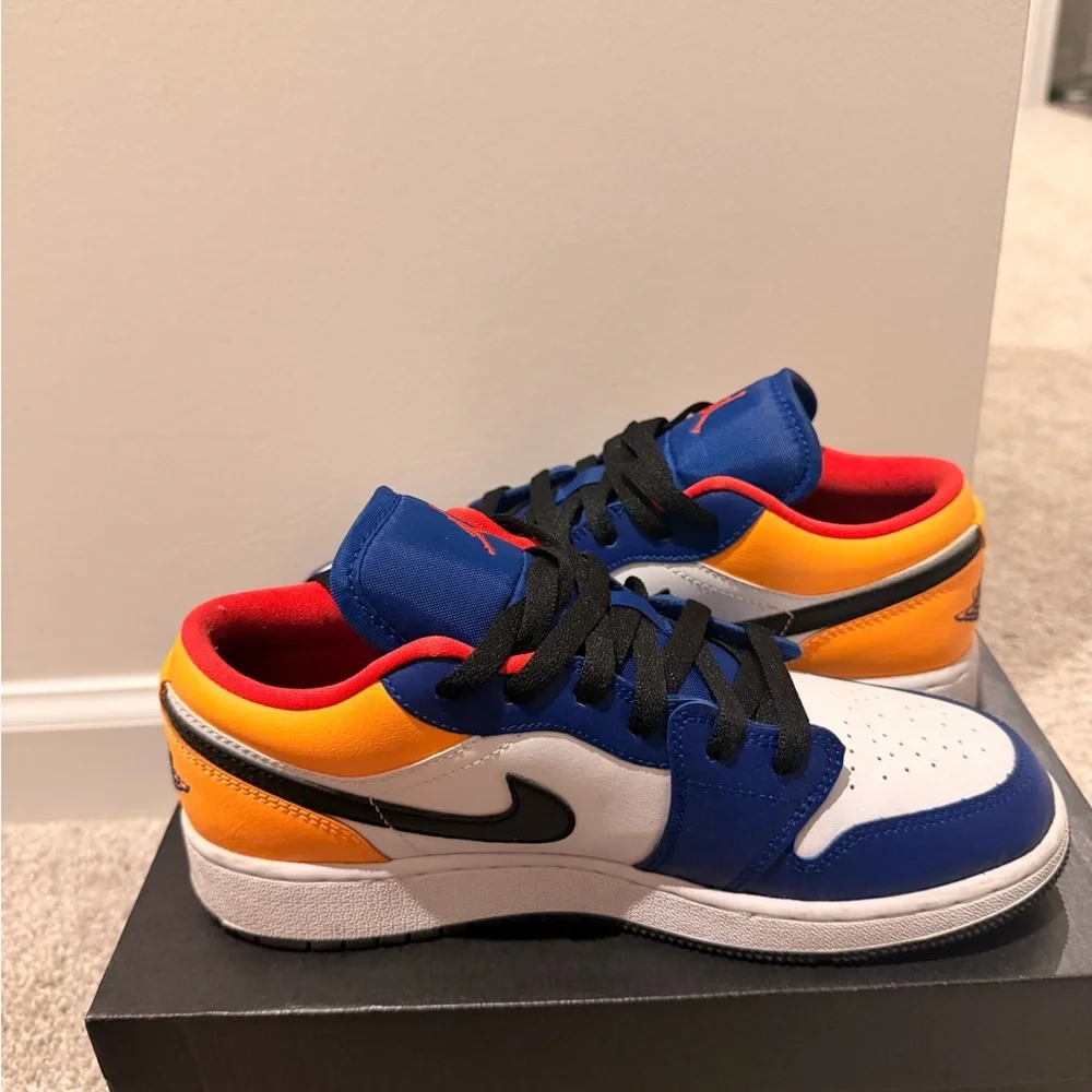 Nike Air Jordan 1 Low (GS) - White/Black/Red Box Label